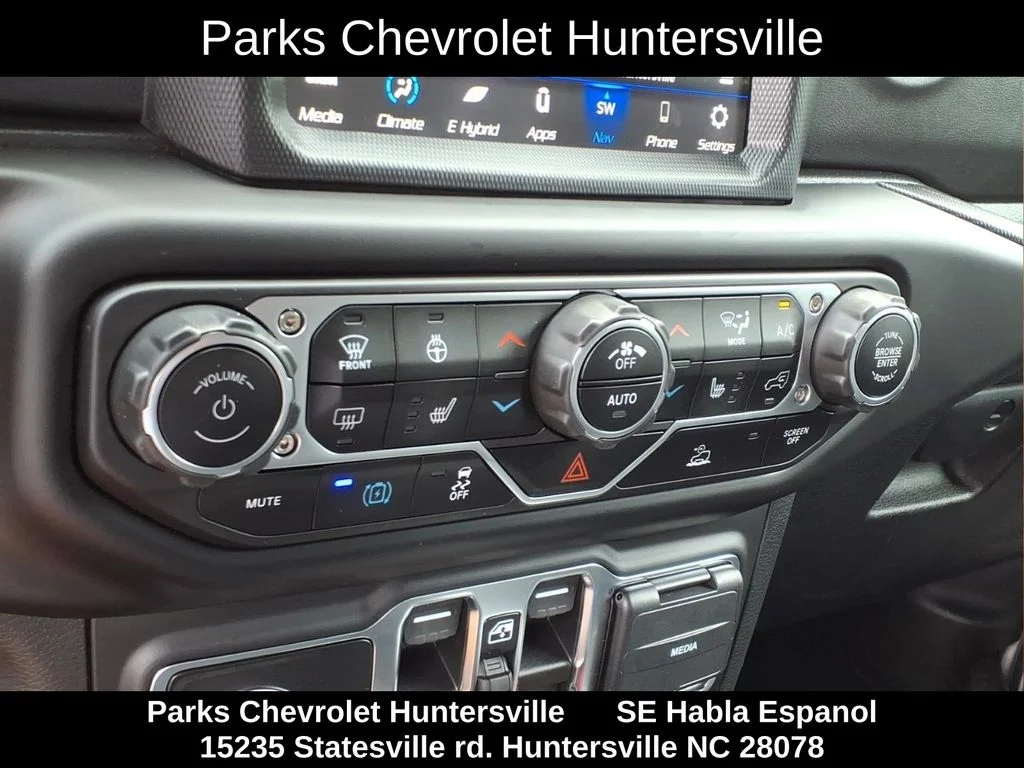 Certified Used 2023 Silver Jeep Rubicon 4xe image 7