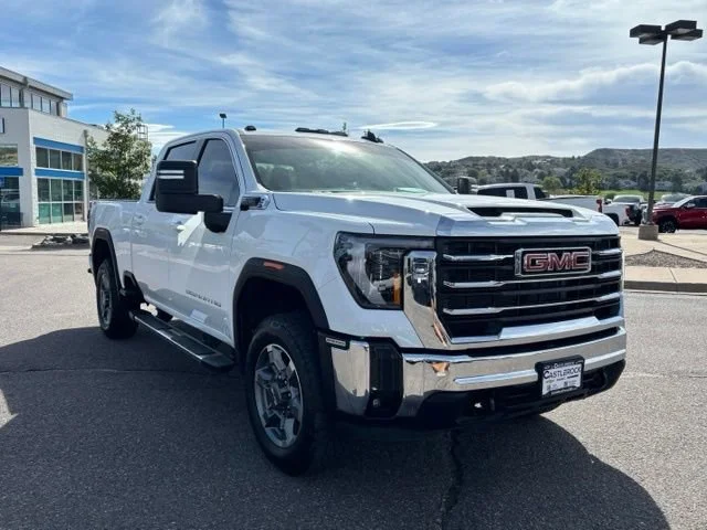 Certified Used 2026 Summit White GMC SLE image 8
