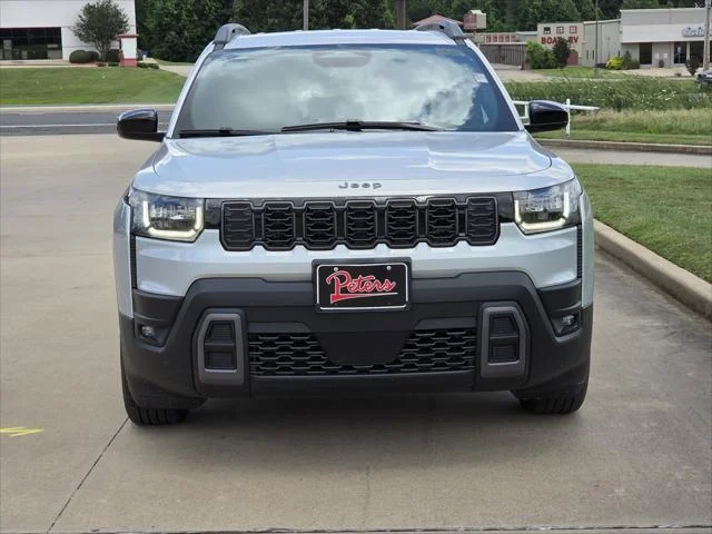 New 2026 Silver Zynith Clear-Coat Exterior Paint Jeep Laredo image 2