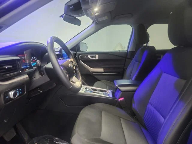 Used 2023 Silver Ford XLT image 15