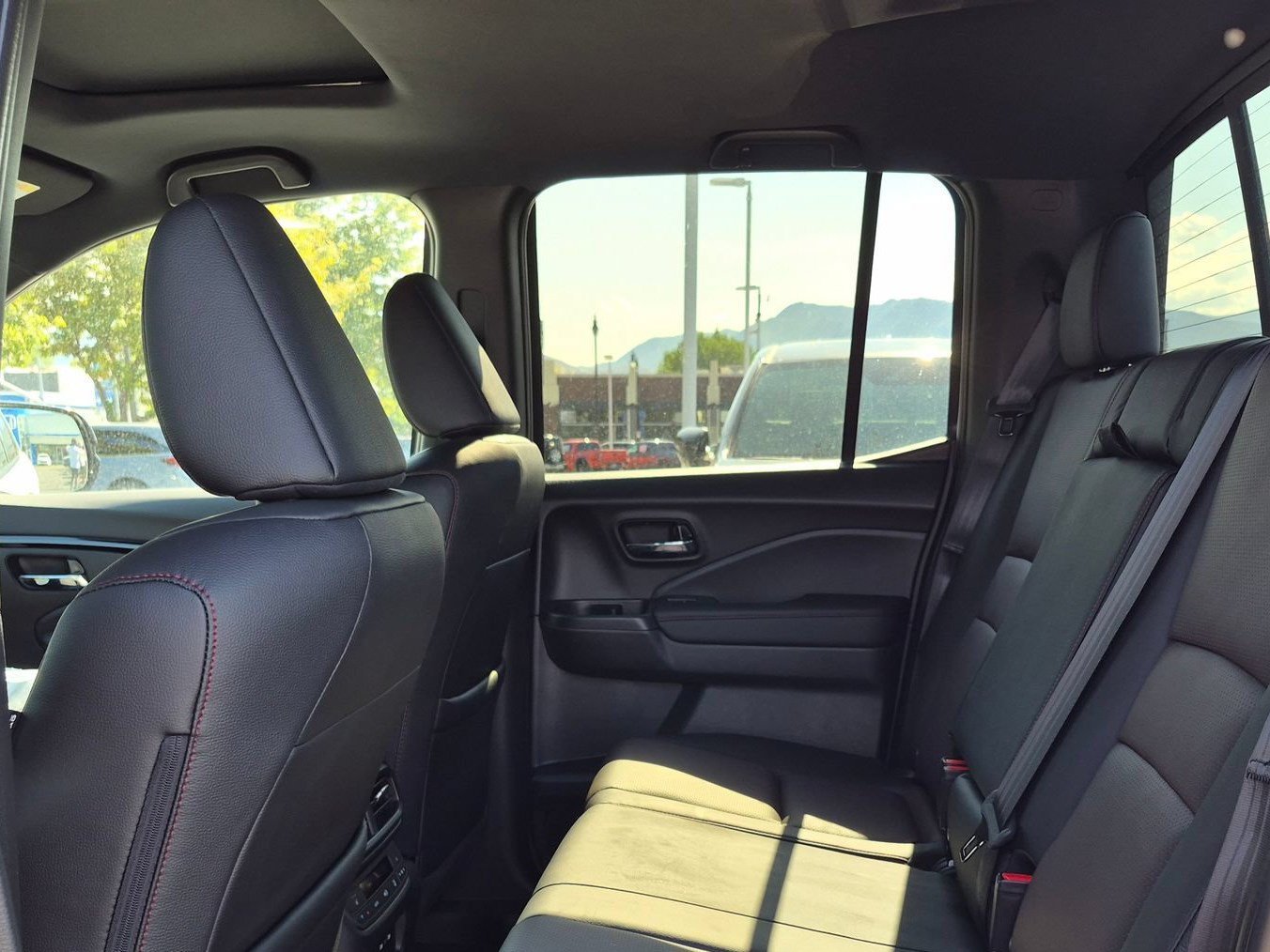 2026 Honda Ridgeline Black Edition - Photo 23