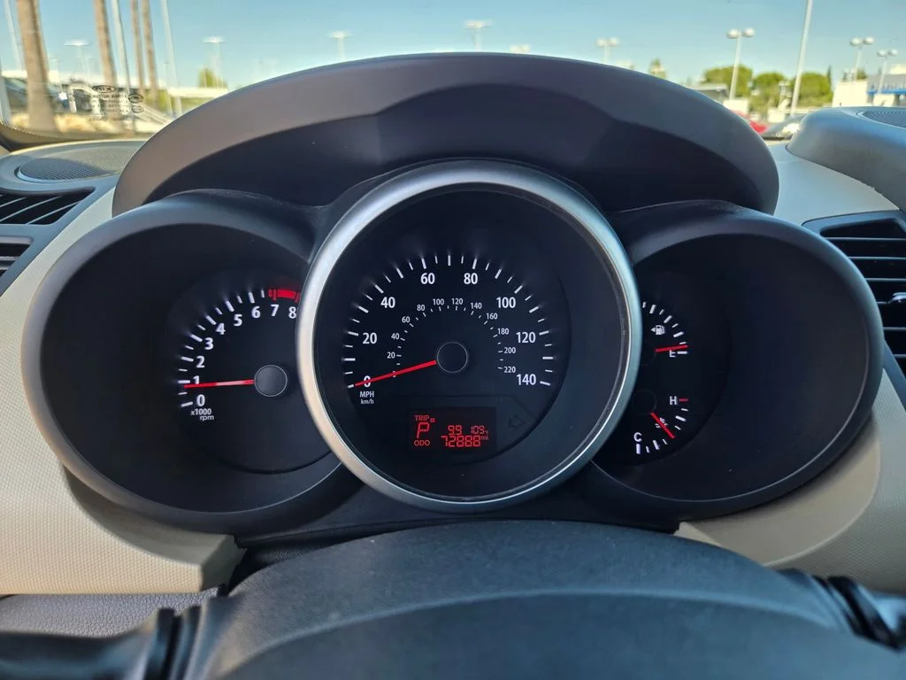 Used 2013 Green Kia Exclaim image 22