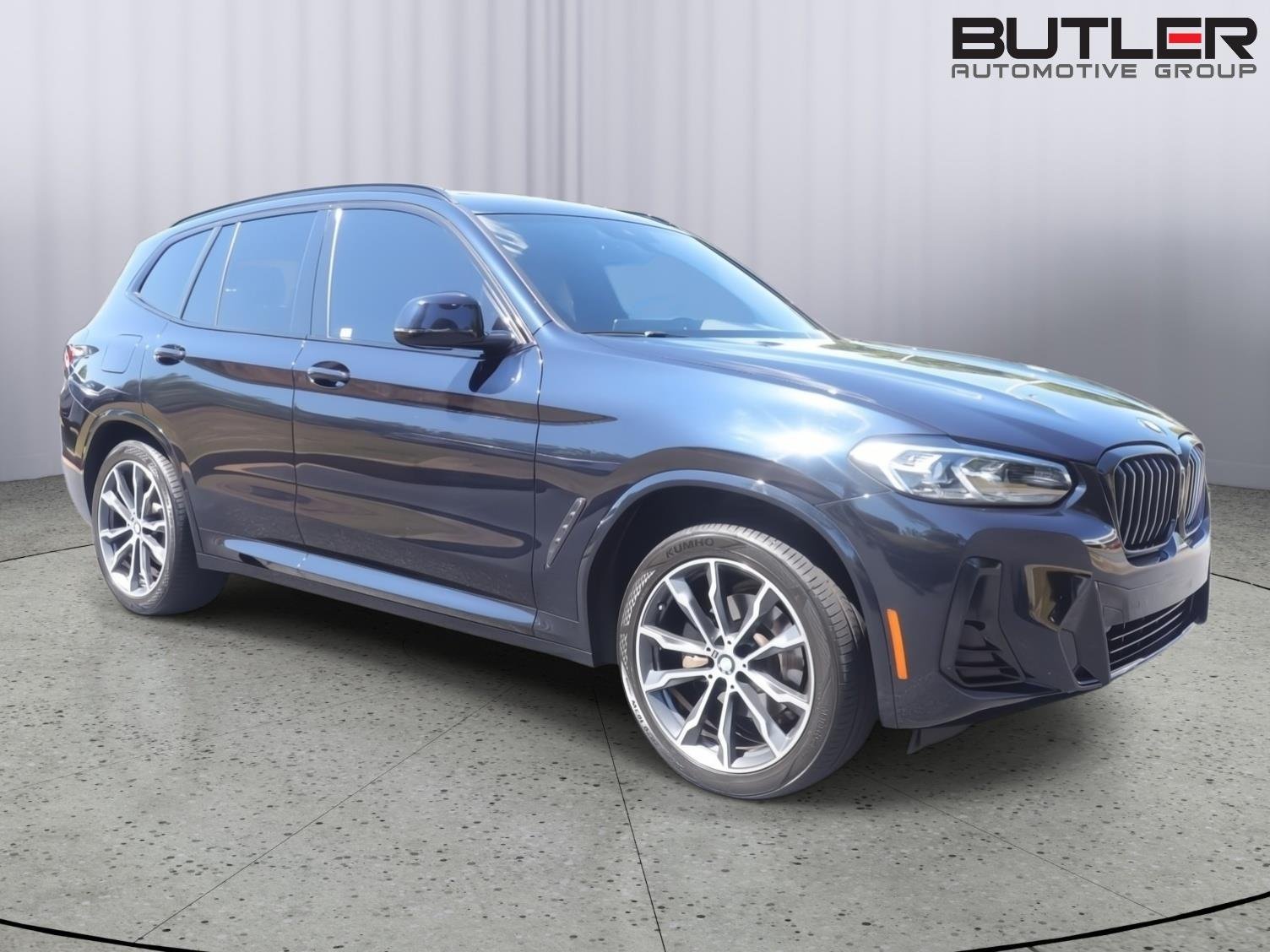 Used 2022 Carbon Black Metallic BMW xDrive30i image 3