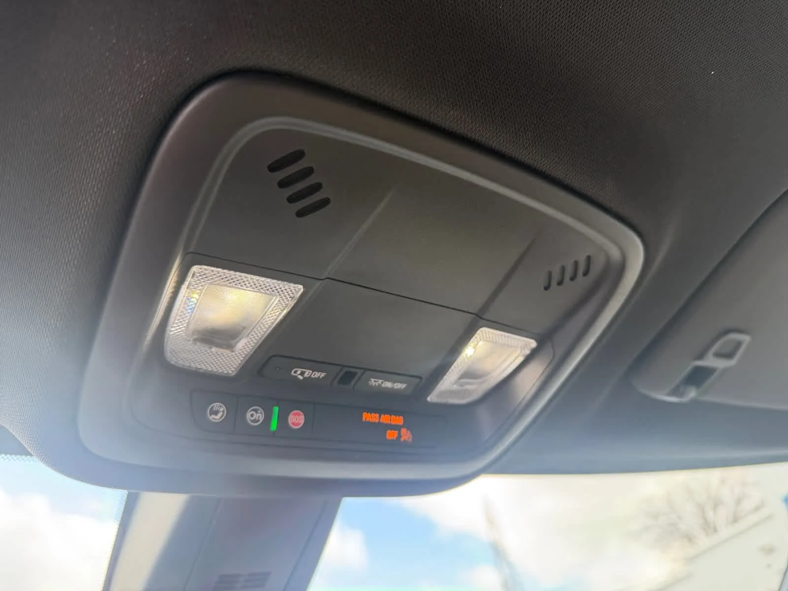 Used 2022 Summit White Chevrolet LS image 25