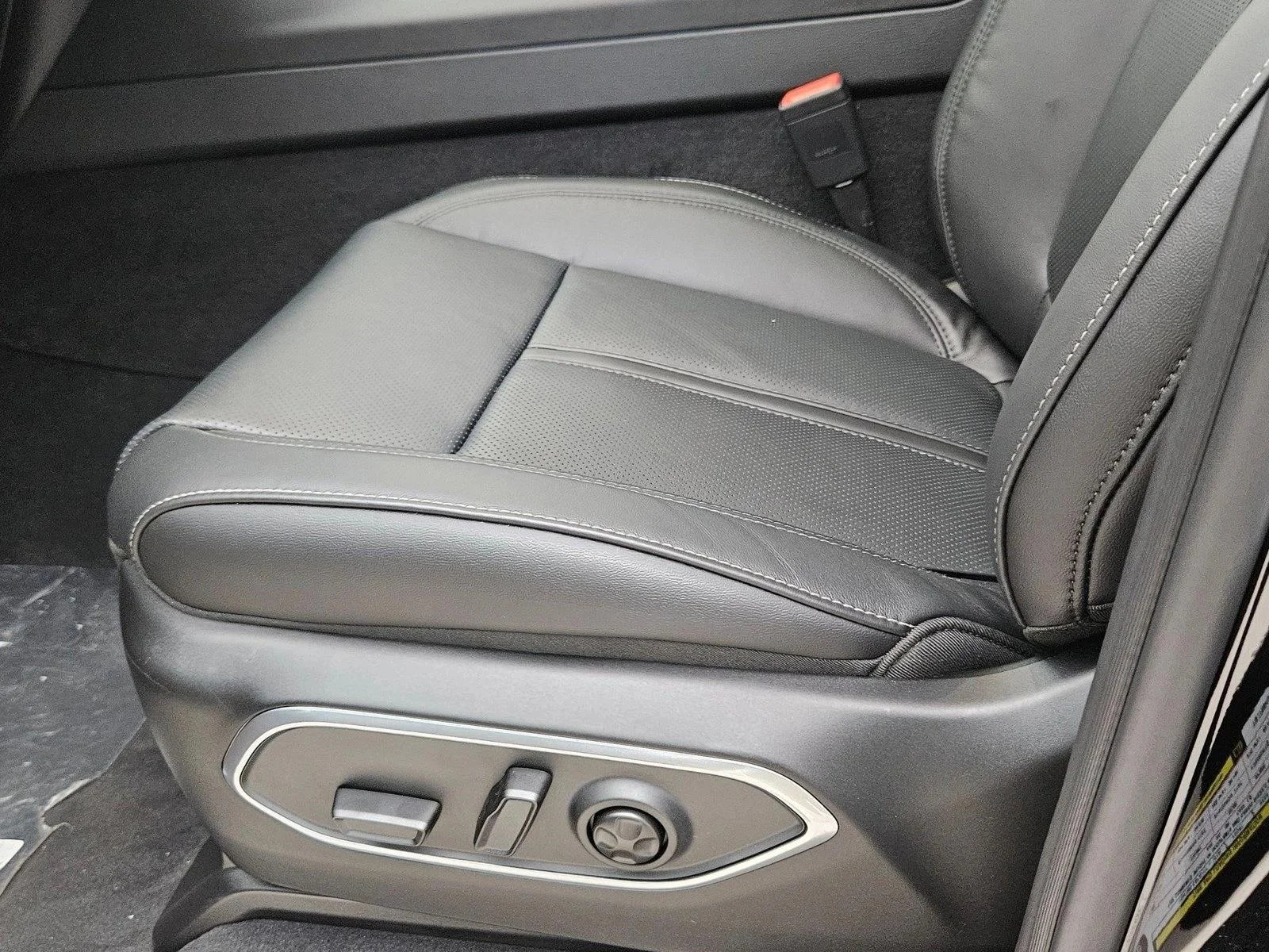 New 2026 High Gloss Black Exterior Paint Jeep  image 4