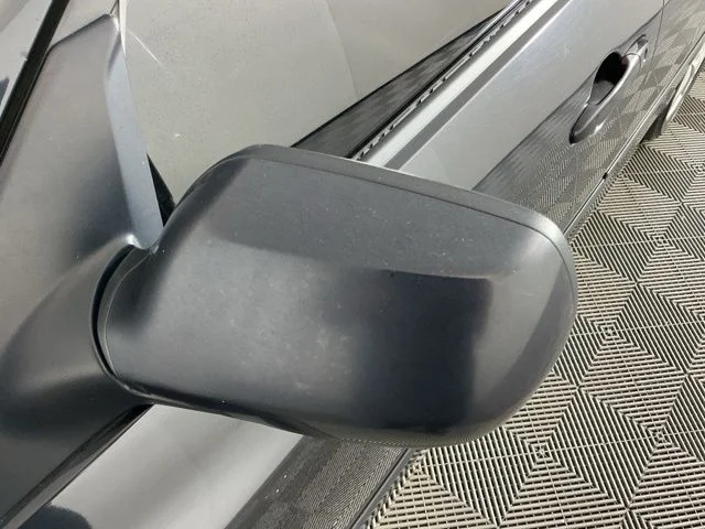 Used 2004 Black Mica Mazda s Base image 9