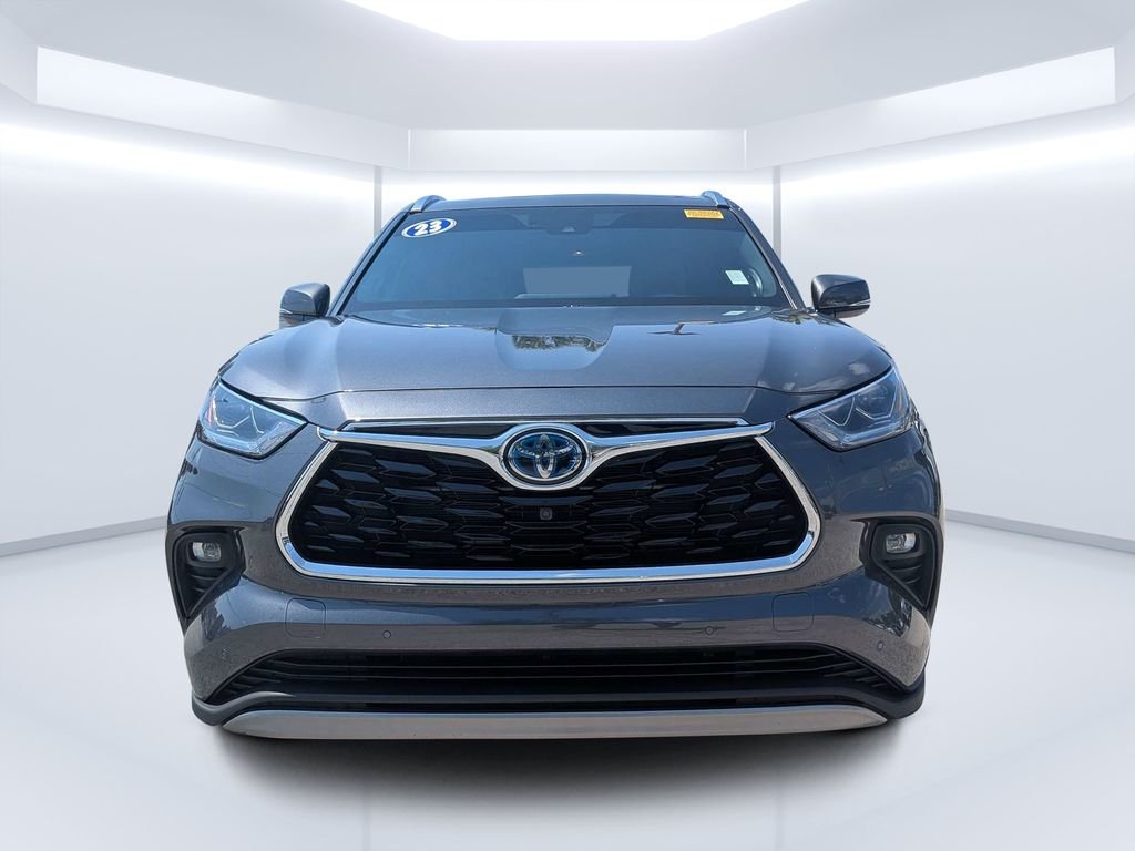 Used 2023 Gray Toyota Platinum image 11