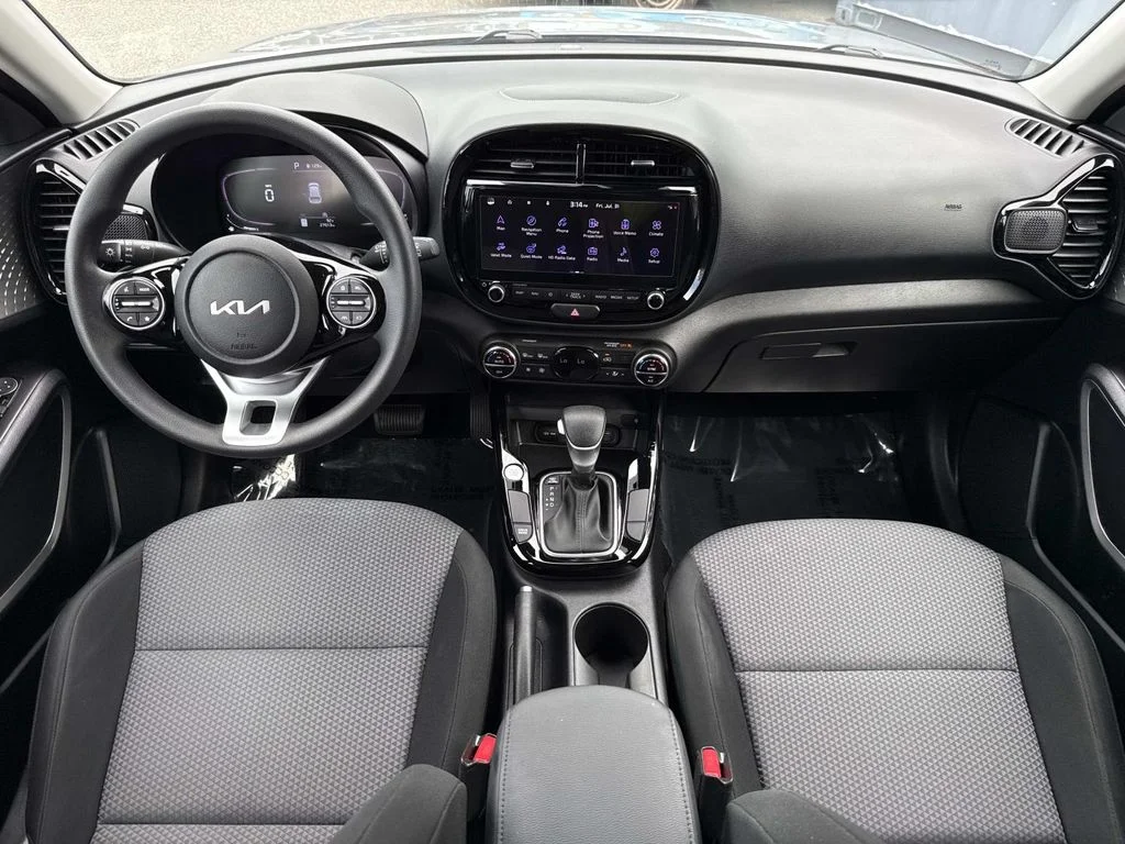 Used 2023 Gray Kia S image 19