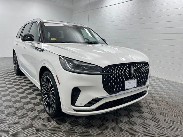 2025 Lincoln Aviator Black Label AWD's photo