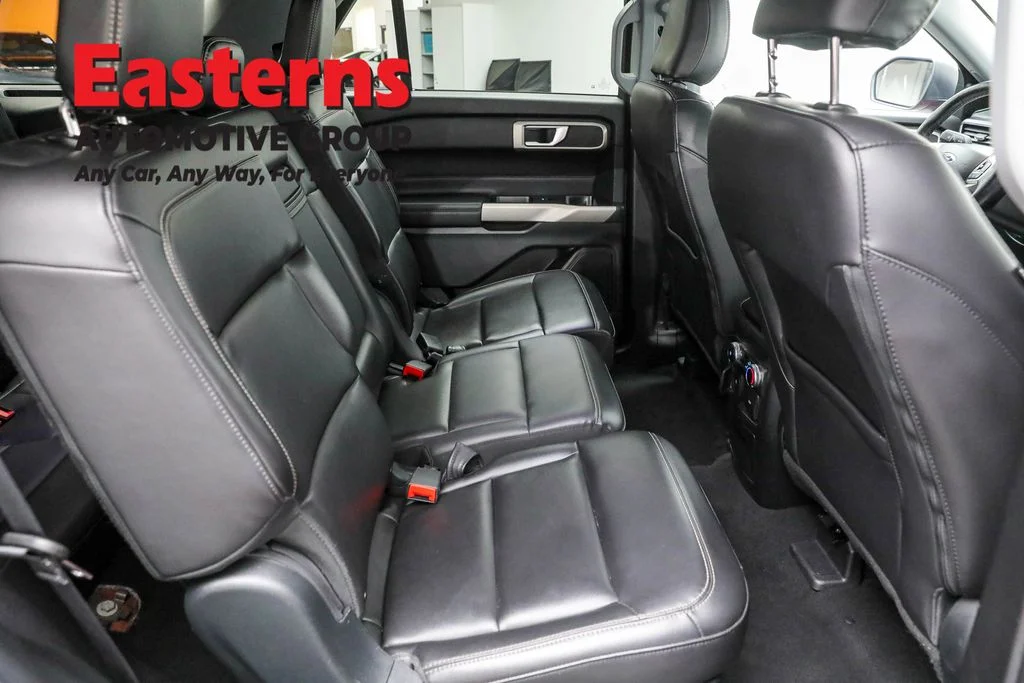 Used 2023 Red Ford XLT image 23