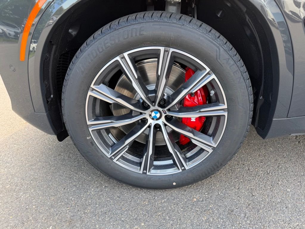 New 2026 Gray BMW M60i image 6