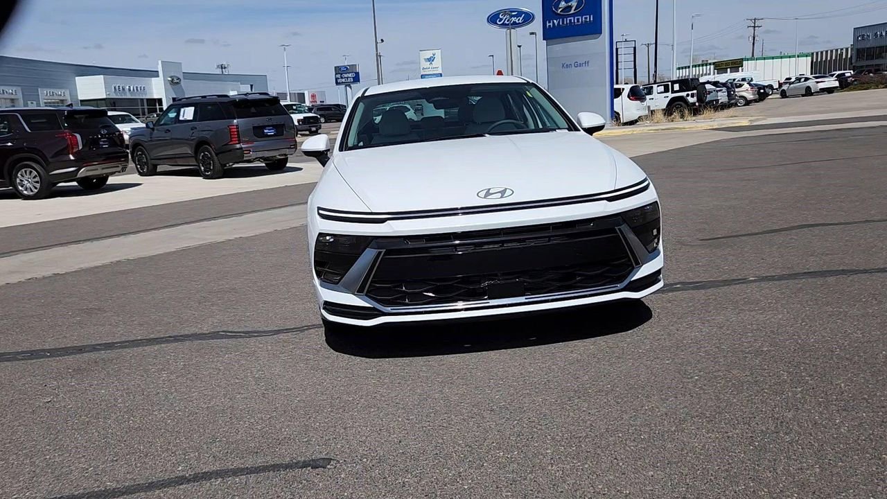 New 2026 Serenity White Hyundai SEL Sport image 4