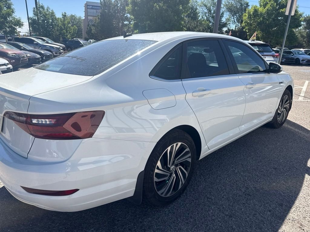Used 2020 White Volkswagen SEL image 7