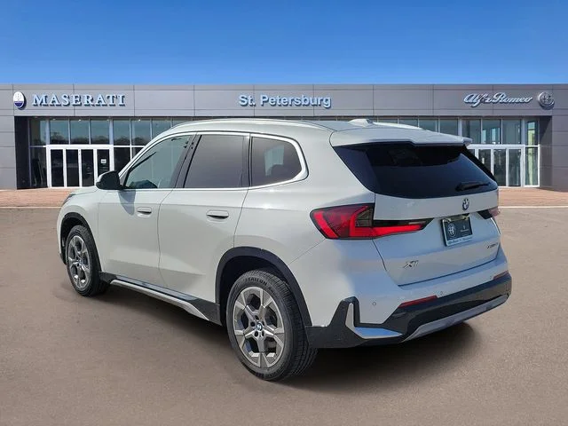 Used 2025  BMW xDrive28i image 3