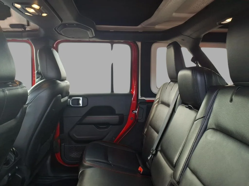 Used 2021 Red Jeep Unlimited Rubicon image 9