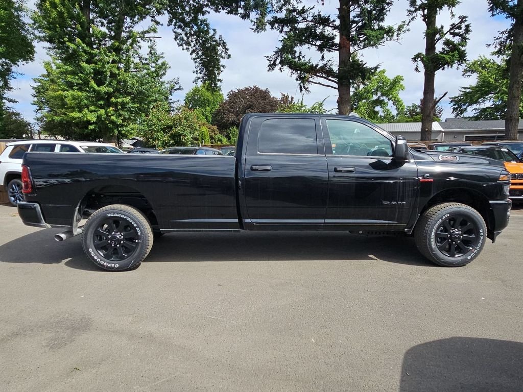 New 2026 Diamond Black Crystal Pearl-Coat Exterior Paint RAM Big Horn image 8