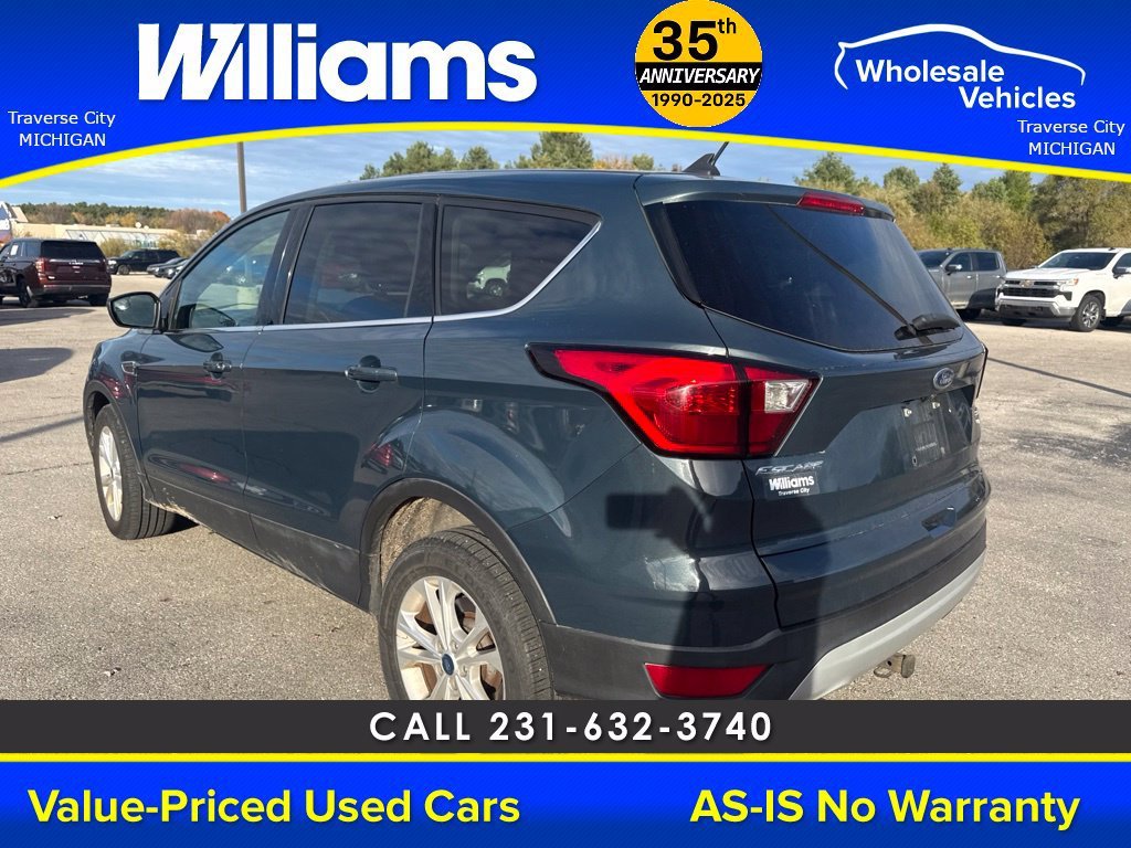 Used 2019  Ford SE image 22