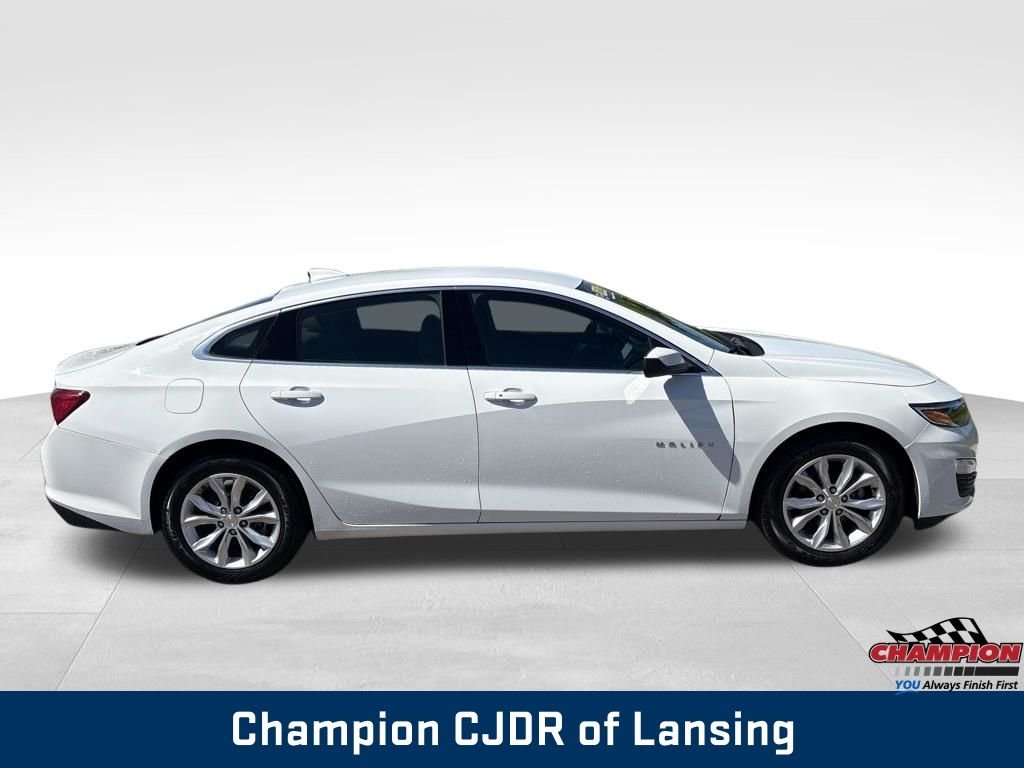 Used 2023 White Chevrolet LT 1LT image 9