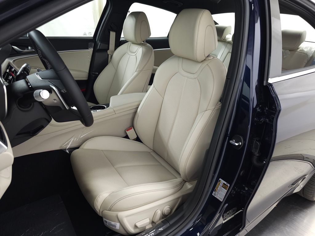 New 2026 Capri Blue Genesis 2.5T image 11