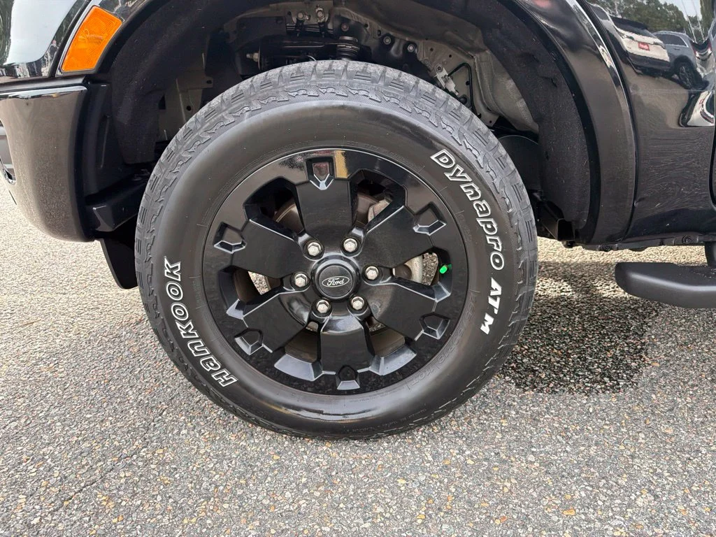 Used 2023 Black Ford XLT image 23