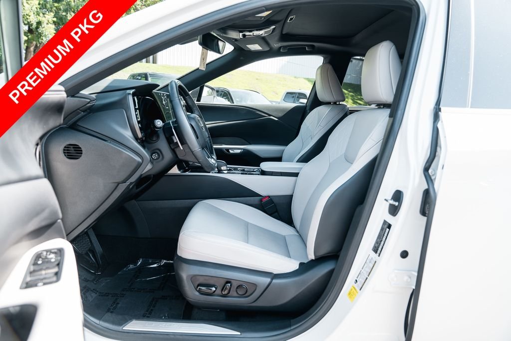 Used 2024 White Pearl Lexus 350 Premium image 25