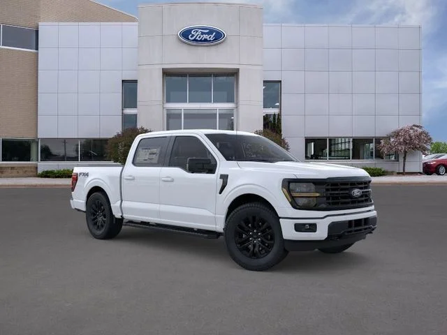 New 2026 Oxford White Ford XLT image 7