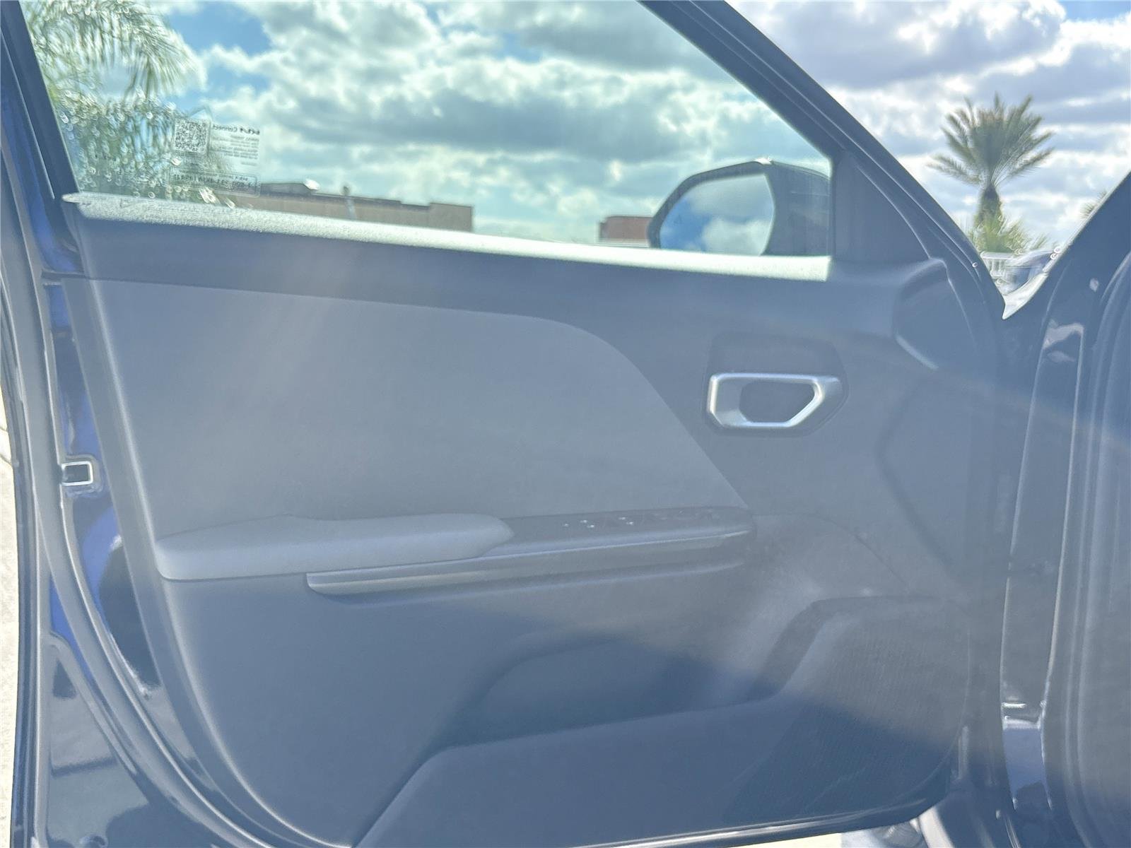 New 2025 Aurora Black Pearl Kia LX image 7