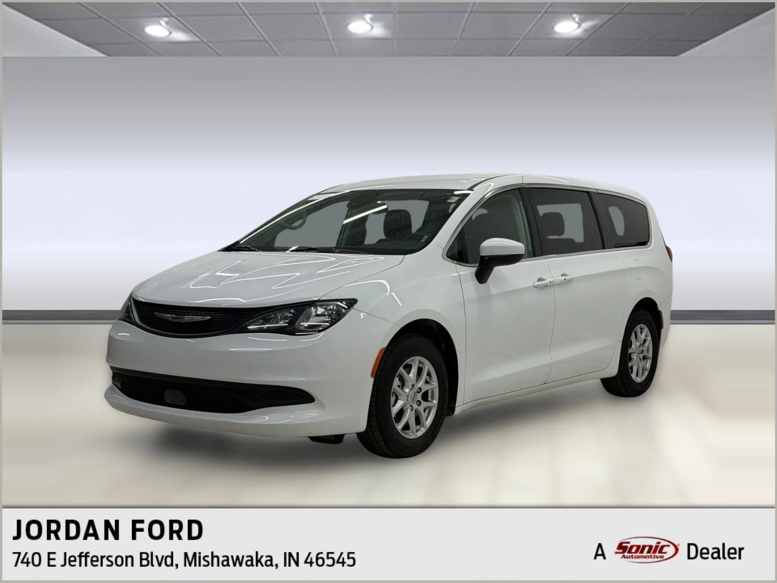 2023 Chrysler Voyager LX