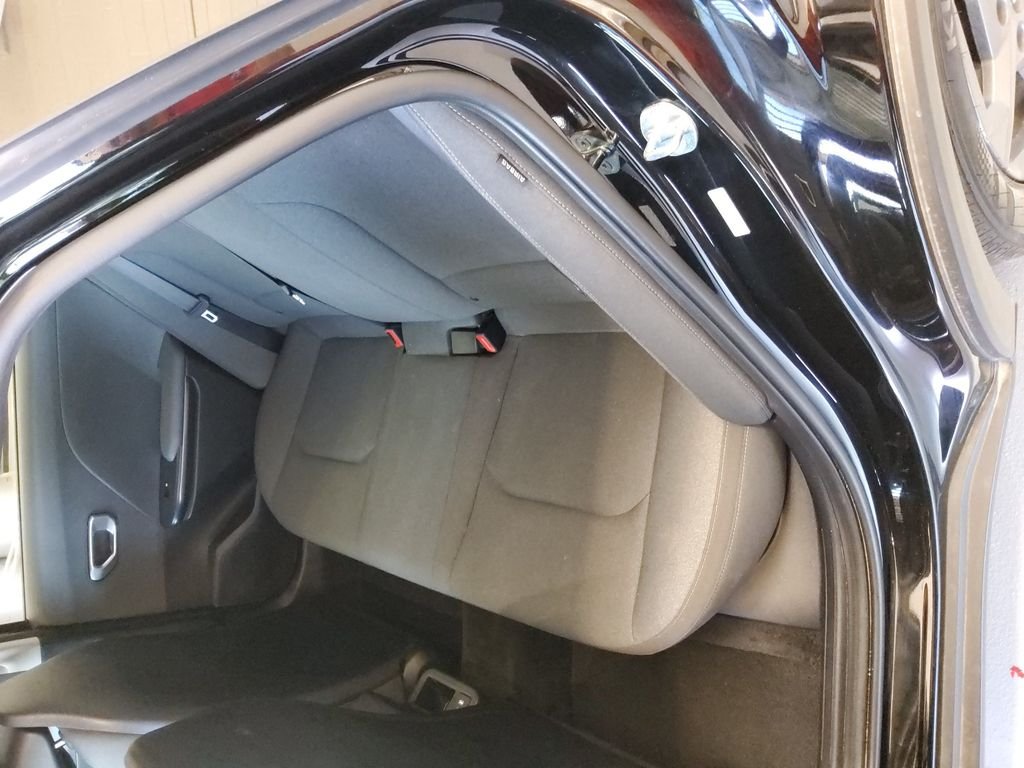 Used 2025 Black Kia LXS image 17