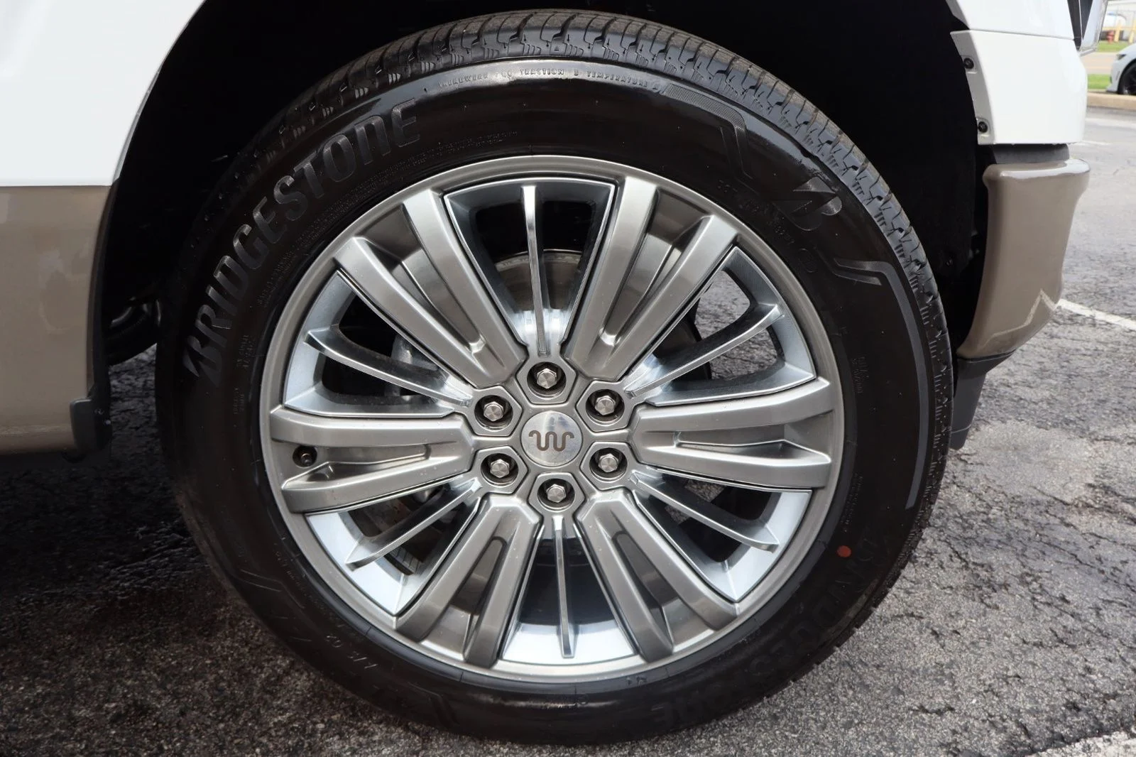 New 2026 Star White Metallic Tri-Coat Ford King Ranch® image 58