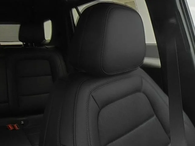 2027 Chevrolet Equinox LT - Photo 33