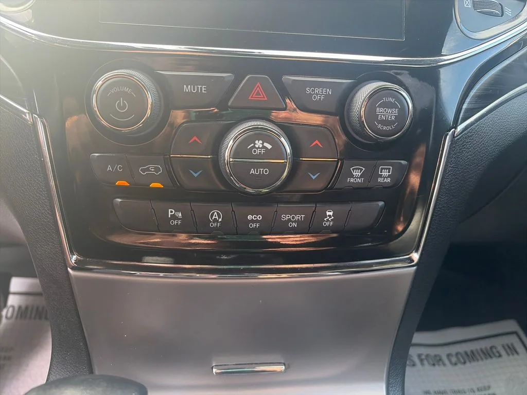 Used 2021 Blue Jeep Limited image 18
