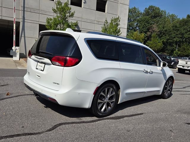 Used 2018 White Chrysler Limited image 9