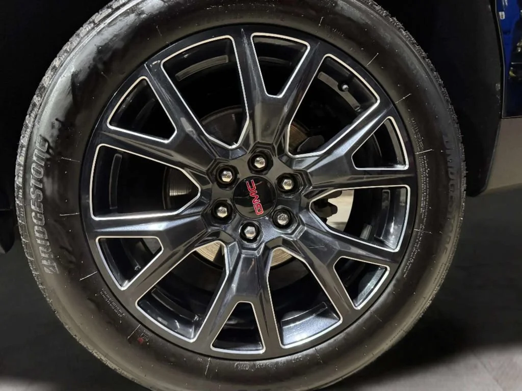 2024 GMC Yukon XL SLT - Photo 33