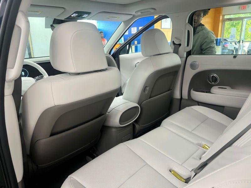 New 2027 Blue Hyundai SEL Premium AWD image 16