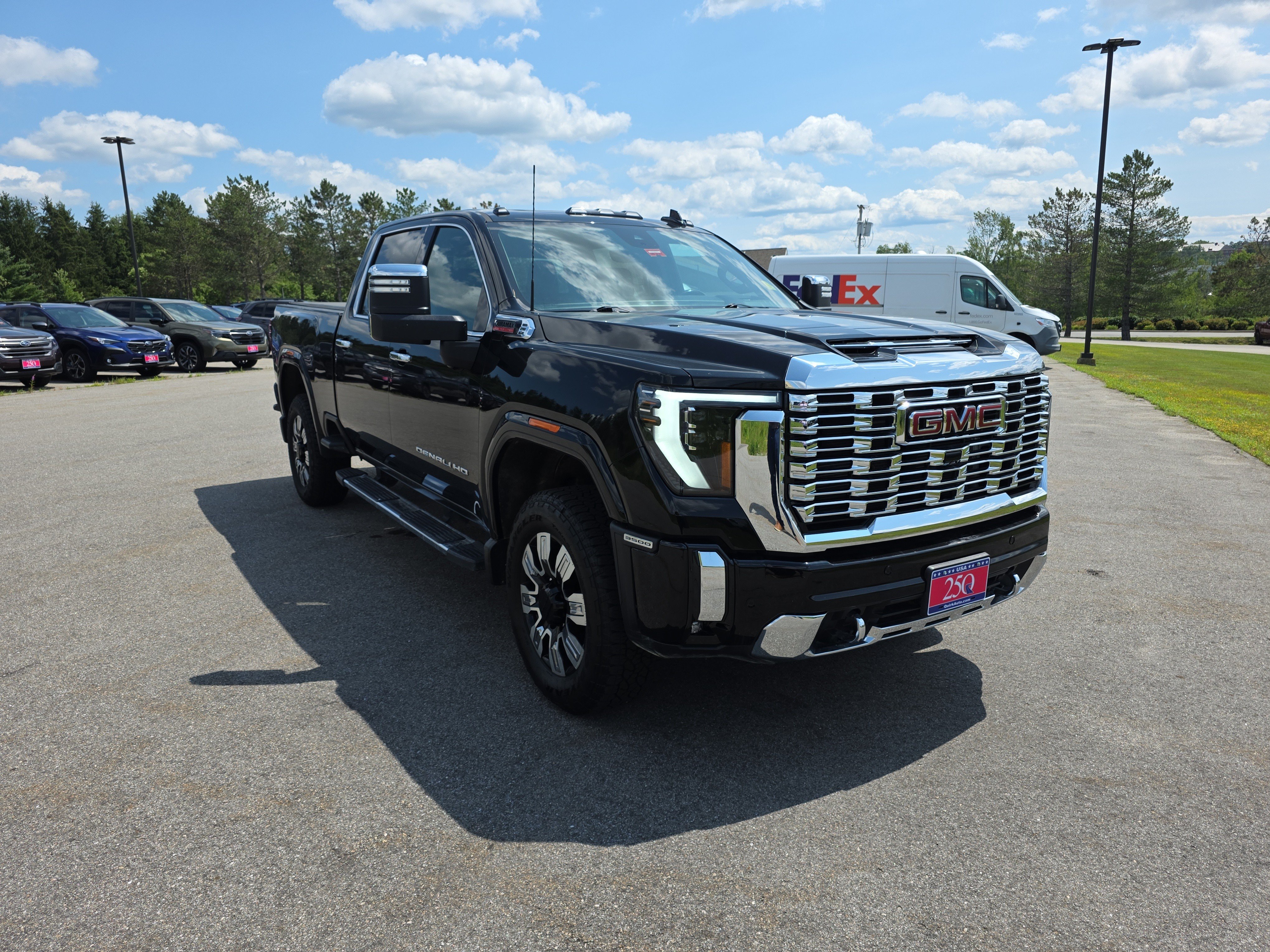 Used 2025 Onyx Black GMC Denali image 7