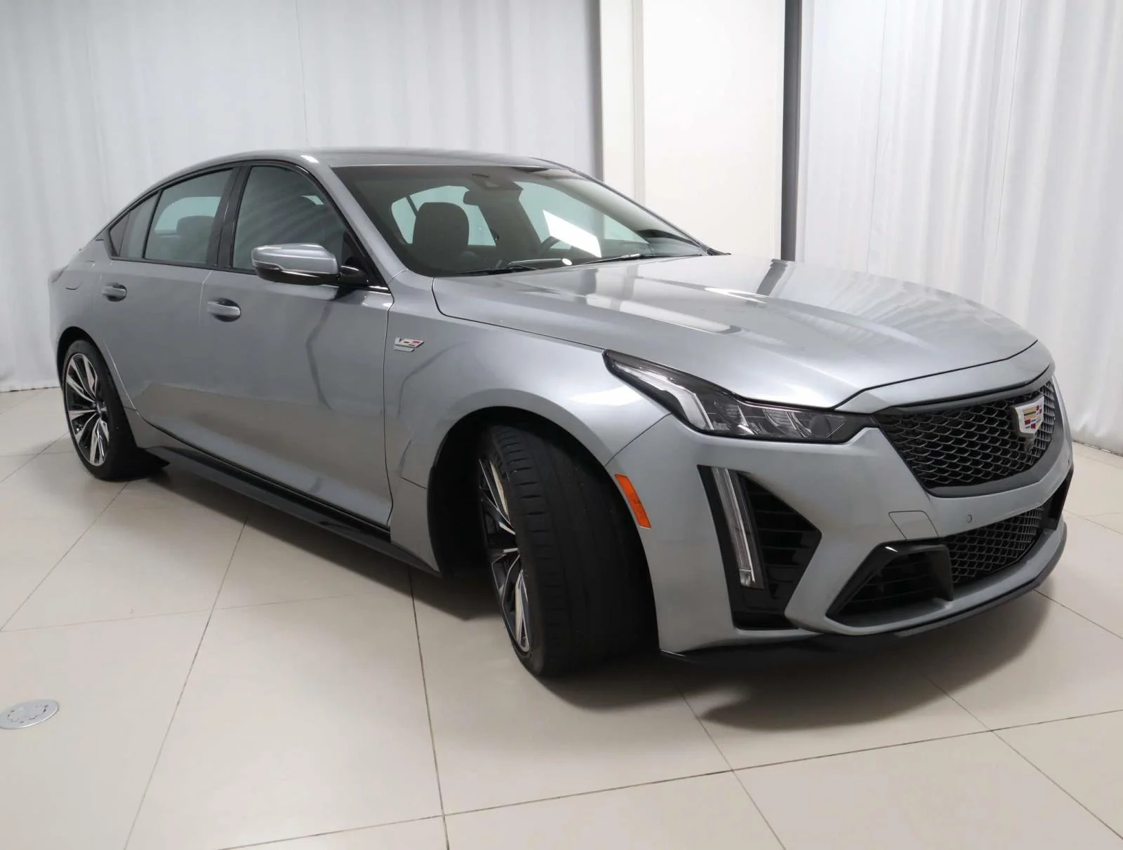 Used 2024 Silver Cadillac V-Series image 7