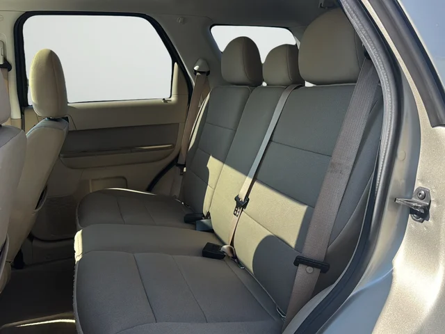 Used 2012 Gold Ford XLT image 27