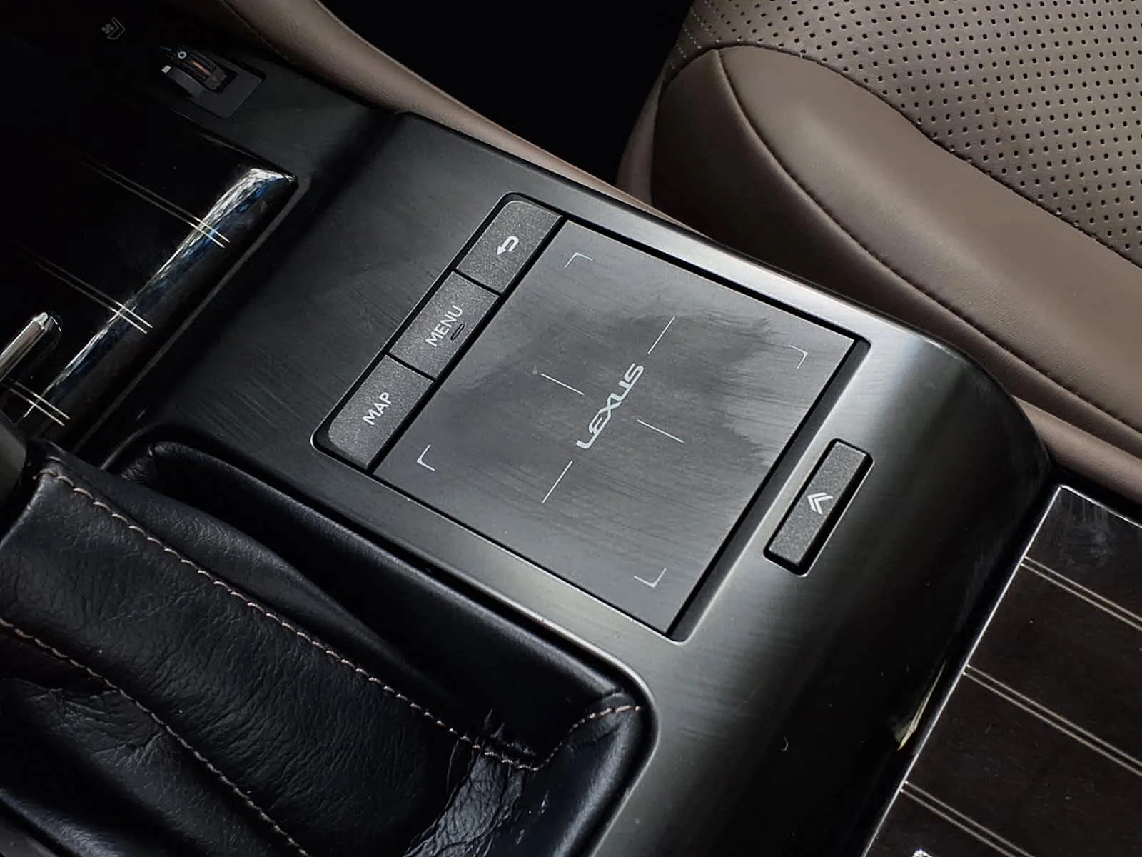 Used 2023  Lexus GX 460 Luxury image 22