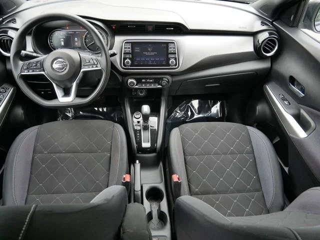 Used 2019 Blue Nissan SV image 12