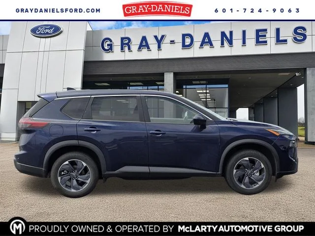 2025 Nissan Rogue SV FWD's photo