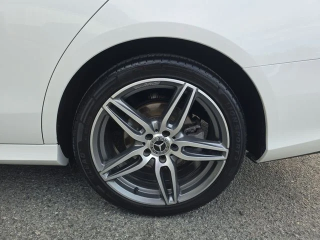 Used 2019  Mercedes-Benz E 300 image 35