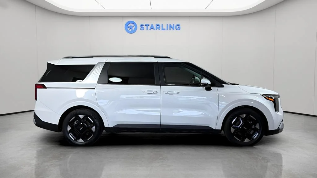 Used 2025 White Kia EX image 11