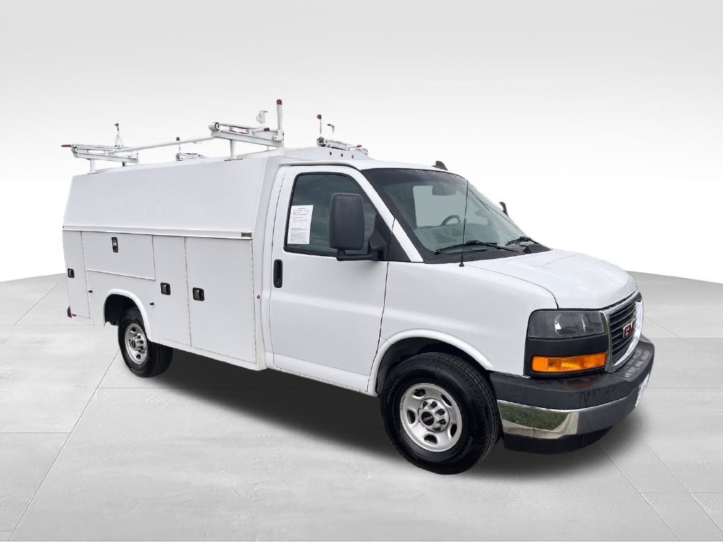 Used 2023 White GMC Work Van image 7