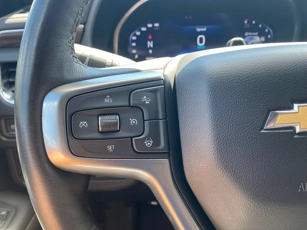 Used 2023 SUMMIT WHITE Chevrolet Premier image 20
