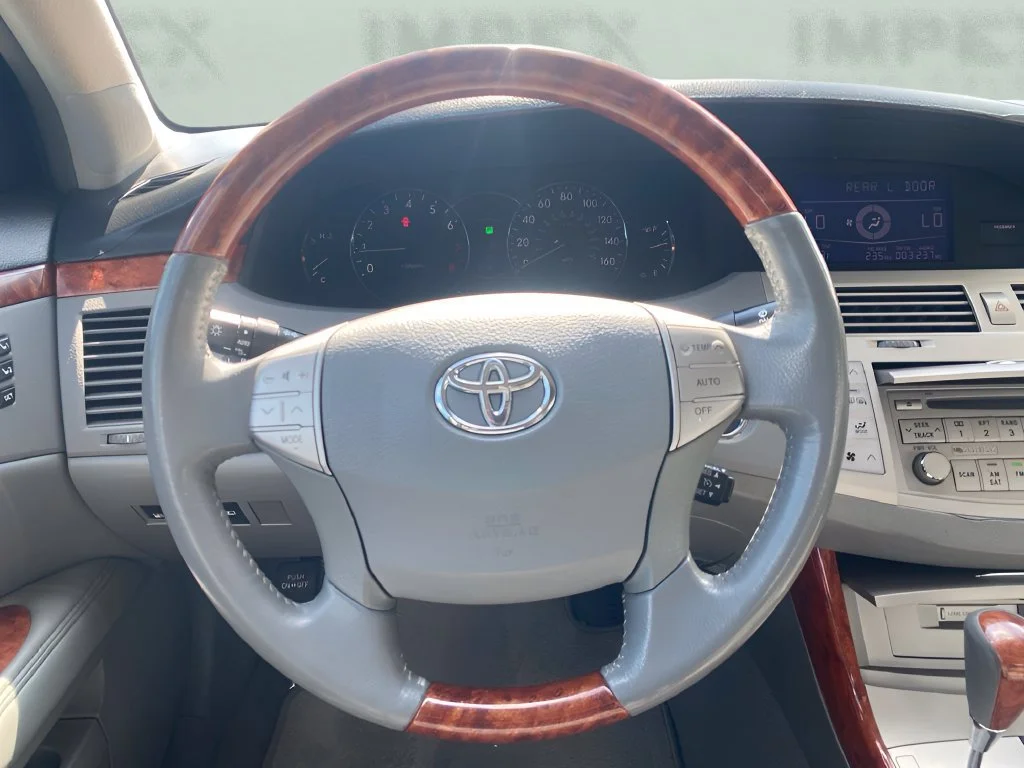 Used 2007 Silver Toyota XL image 14