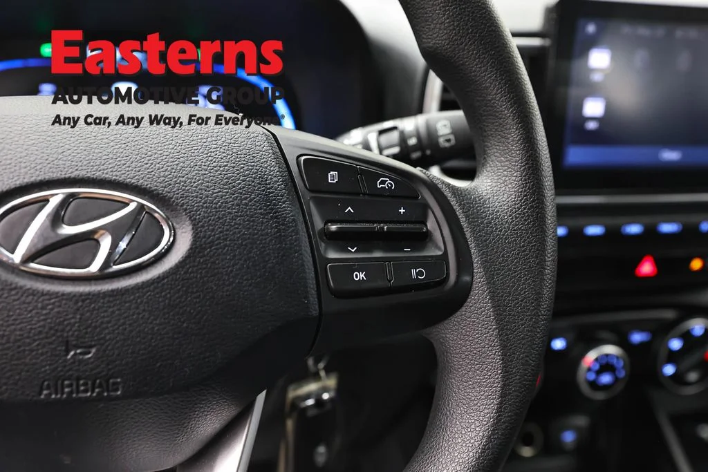 Used 2025 Red Hyundai SE image 15