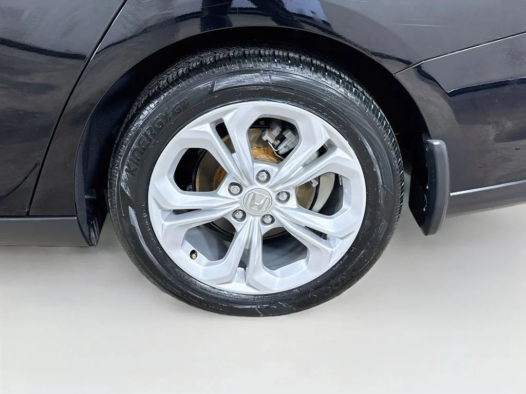 Used 2024 Black Honda LX image 29