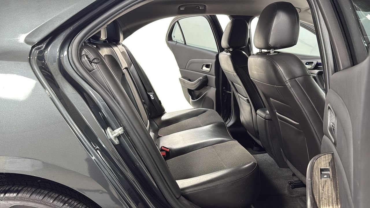 Used 2014 Gray Chevrolet LT image 17