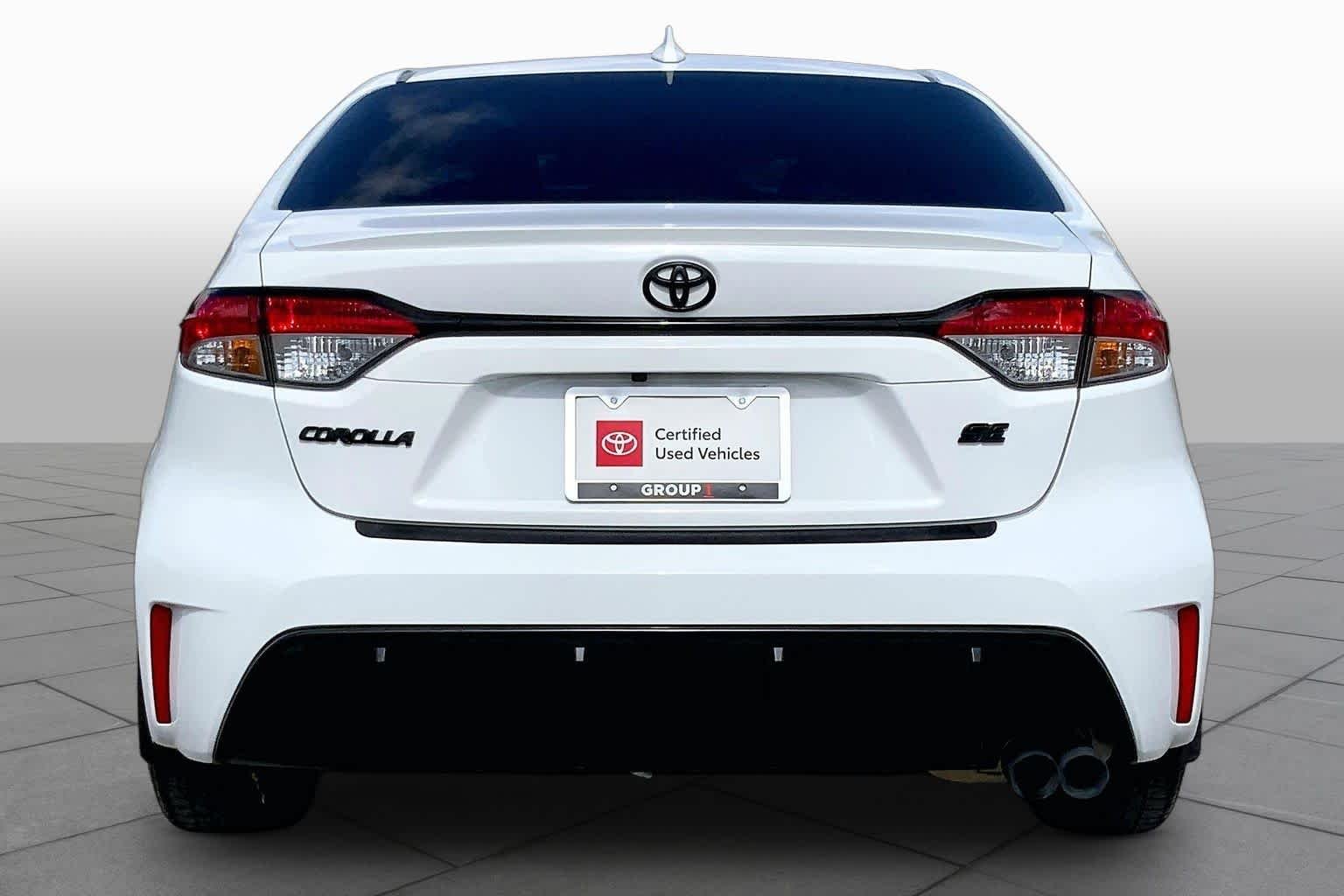 Used 2026 Ice Cap Toyota SE image 5